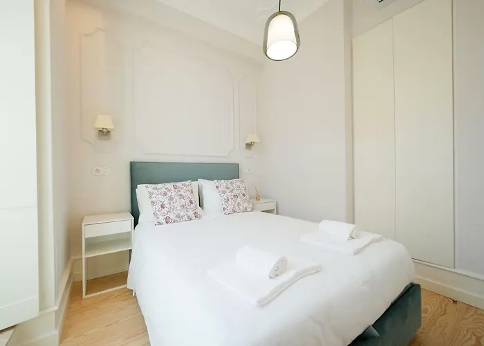 Augusta Street 229- 4 Esq Lisboa