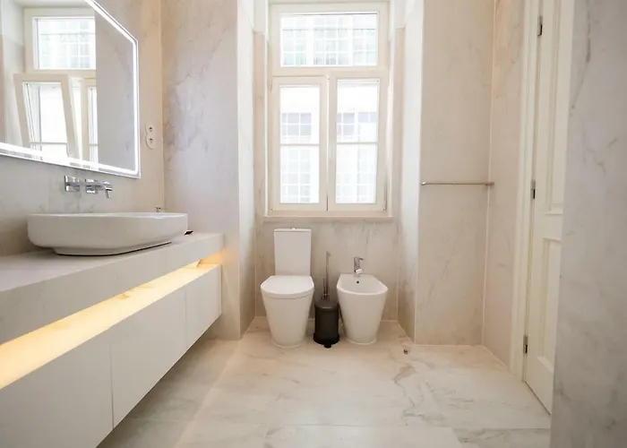 Augusta Street 229- 4 Esq