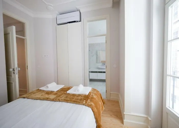 Augusta Street 229- 4 Esq شقة