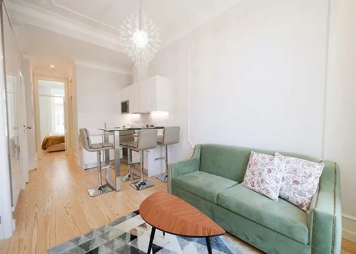 Augusta Street 229- 4 Esq Lisboa