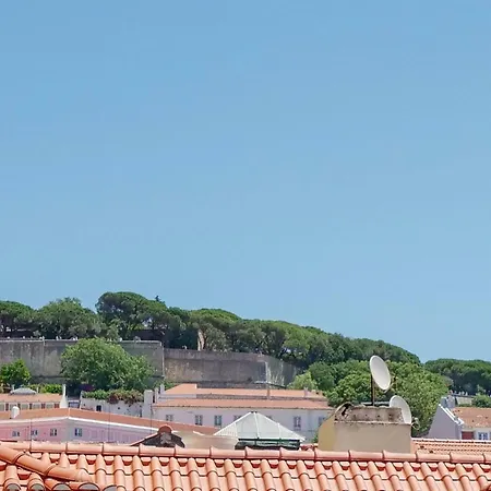 Augusta Street 229- 4 Esq Apartment *