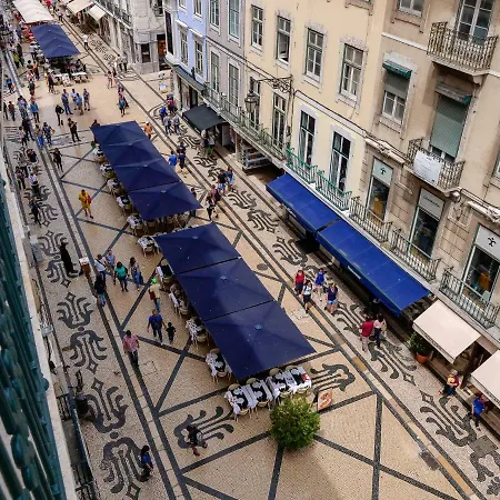 Augusta Street 229- 4 Esq Apartment *